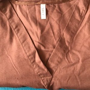 Loft Brown 2XL scrub top NWT